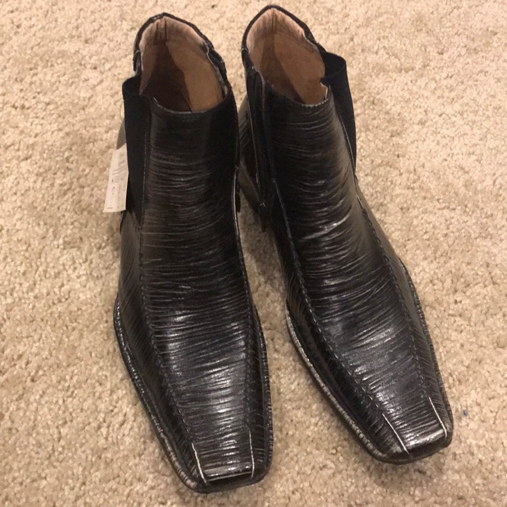 Bravo Mens Italian designer dress shoes.